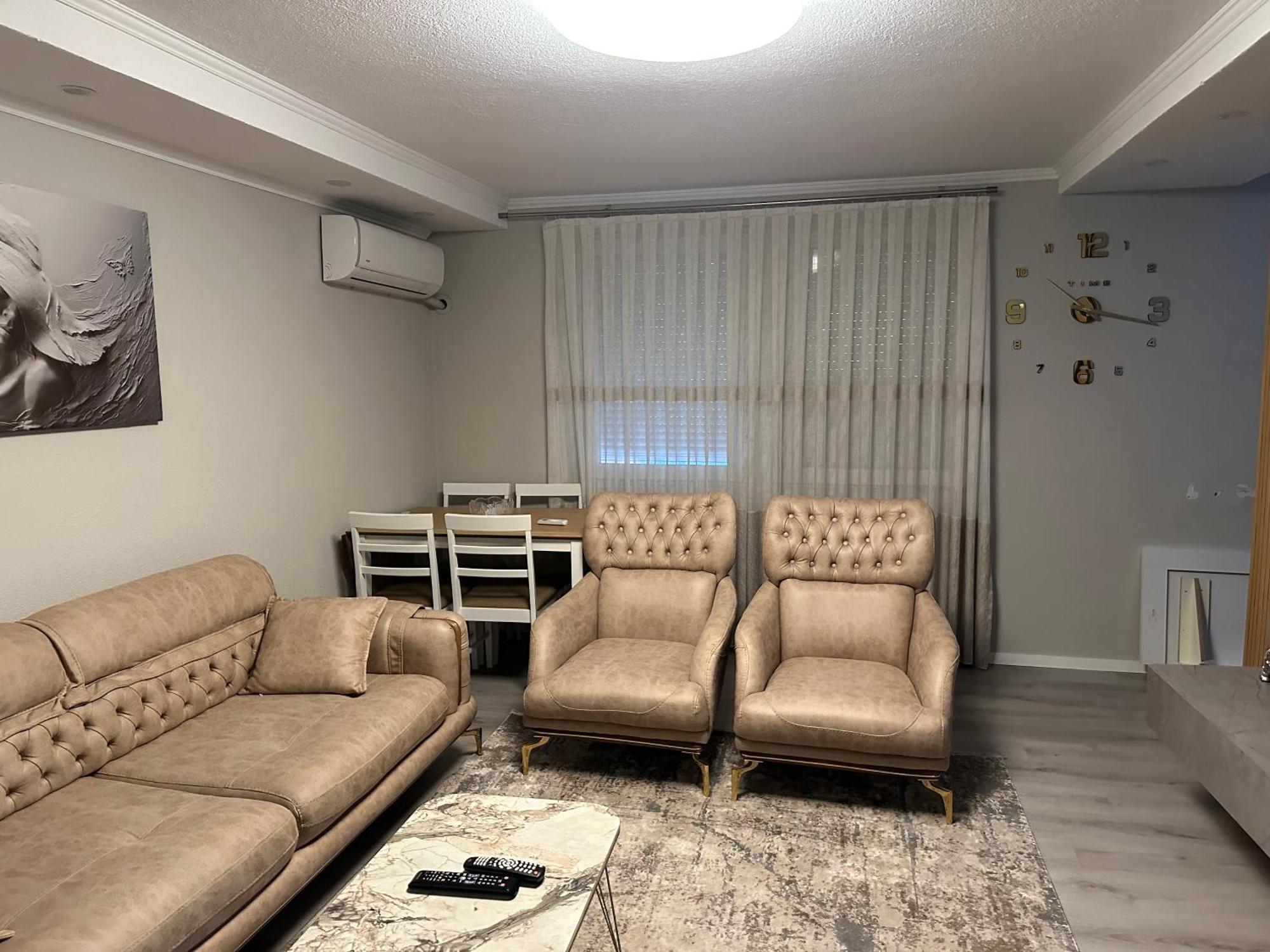 Skyline Apartment 2 Peć Zewnętrze zdjęcie
